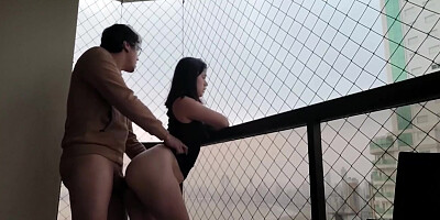 Young Married Slut Sucking Big Cock And Giving Her Tight Pussy On The Balcony Of The Apartment In Balneario Camboriu