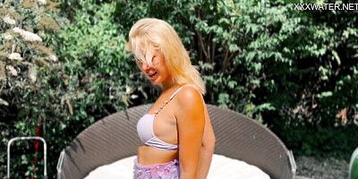 Watch magnetic Eyla Moore's xxx