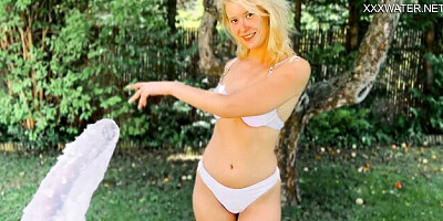 Watch magnetic Eyla Moore's xxx