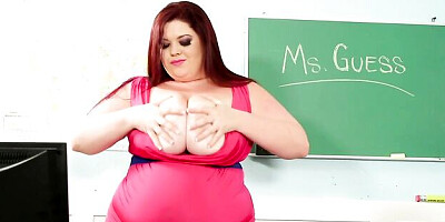 Redhead babe Trinety Guess gets pleasure from masturbation