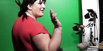 Easy-on-the-eyes Chubby's stockings clip