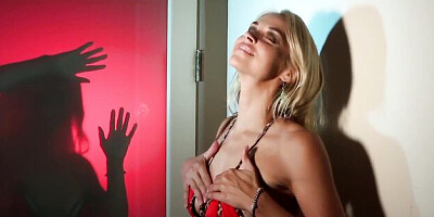 Mother sex with salacious Sarah Vandella from PUBA