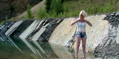 Watch voluptuous best girl's clip