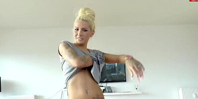 Stief-bruder Beim Wixxen Erwischt Und Gefickt Mit - Madina Fynja