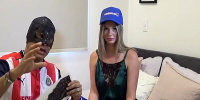 Emily Thorne And El Enmascaguarro Hechizo3x - De Rusia Para El Mundo 12 Min