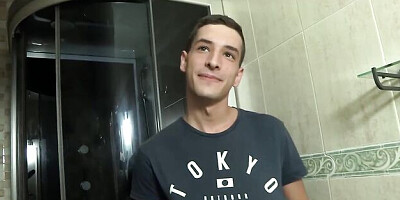 Watch looking-good Una's scene