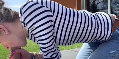 I Give Him A Little Blowjob In The Sun To Swallow My Dose Of Cum