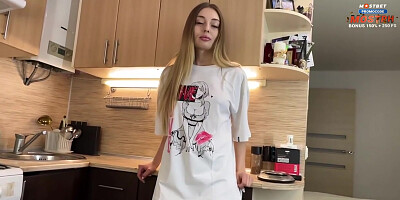 Blowjob And Fuck For Breakfast Stepsister Sheltered Her Stepbrother And He Ate Her Yogurt