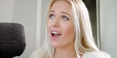 Angelika Grays And Julia Roca - Anal Afternoon