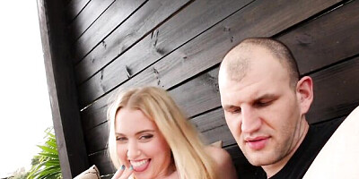 Beauteous Chloe Cherry - blonde movie - Hussie Pass