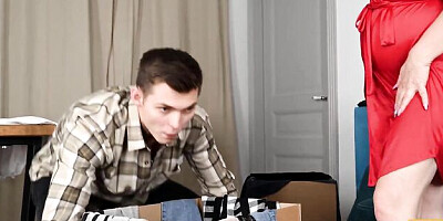 Sophisticated Tommy Gold at hot mature dirt