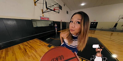 Cheerleaders Fuck And Blow In Hot Threesome Vr P