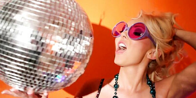 Pin-up Taylor Vixen and Aaliyah Love - puba scene - PUBA