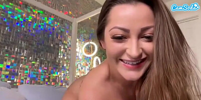 Dani Daniels In Livestream 2024/04/22