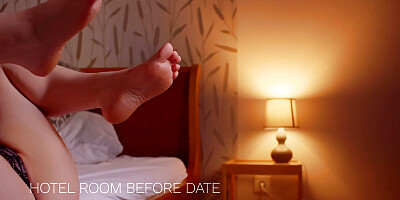 Thick Girl Gets Horny Before Her Date Night And Masturbates In Hotel Room