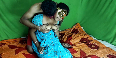 It was fun when my penis entered sister-in-law',s pussy. Indian Desi girls sax video