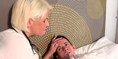 Mature lady nurses him with her moist pussy fuckhole