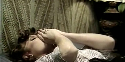 Kelly Nichols, Kristara Barrington, Blossom Lei in classic fuck scene