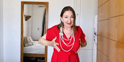 Material girl - mature with huge natural bust