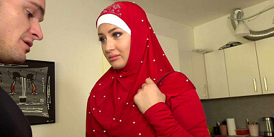 Cayla Lyons & Max Dior in Guy Punishes His Tardy Muslim Girlfriend - Porncz