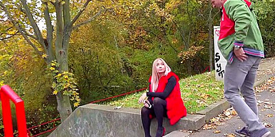 Cayla Lyons And George Uhl - Blonde Gives Her Saviour Some Unexpected Sex