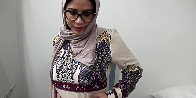 Sex with Big Ass Arab Stepmom with Cumshot on Her Sexy Ass
