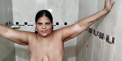 How old are you Big ass stepdaughter ends up sucking her stepdad',s cock and then ends up fucking him really good in the bathroom