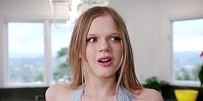 Coco Lovelock In Tiny Spinner Analized By Lovers Rommies