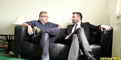 Pascals Subsluts featuring Pascal White's fingering clip