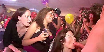 Cfnm Girls Suck Male Strippers