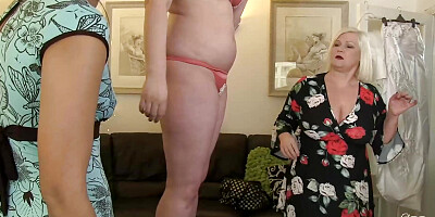 SAHARA KNITE - Lesbian threesome tongue fuck fest