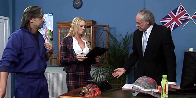 Newly single milf Paige Ashley ready for sex party anal