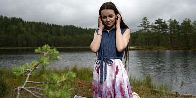 Cortney Weiss enjoys some solo fun at the lake till she cums