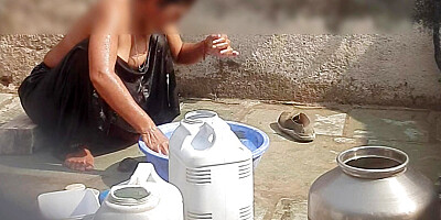 Saw bathing completely naked Full Desi Village Girl Bathroom Video