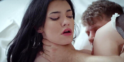 Thong wearing hottie Chloe Heart wants deep dick today