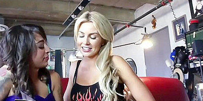 Gigi Allens - Stepmom Milf In Threeway