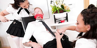 Lulu Chu and Kimmy Kimm are enjoying intensive penetration