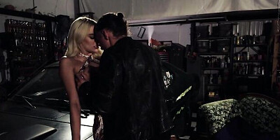 Hard fuck in the garage with a blonde girlfriend Kenna James