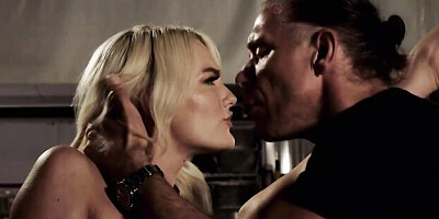 Hard fuck in the garage with a blonde girlfriend Kenna James