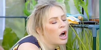 Horny Chunky Milf Emotional Porn Movie