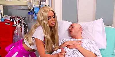 Side Fuck Video With Dollish From Exxtra - Julia Bond