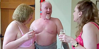 Curvy Milf Wild Creampie After Pussy Licking