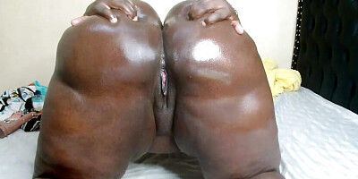 Juicy oily booty from Africa