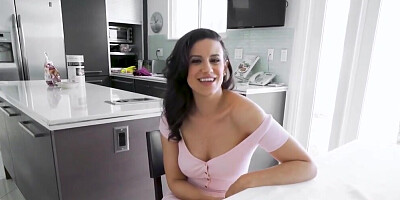 Stacked stepmother is going to get herself off real fast