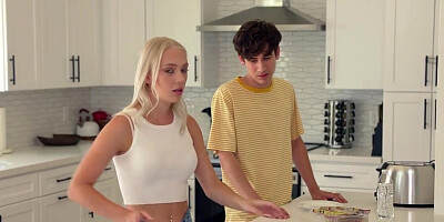 Stepsister does want to play with his not so tiny dong