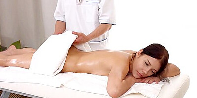 Viola Weber In Sweetie On The Massage Table