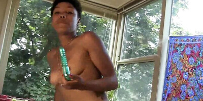 Sex hungry Mocha's orgasm porn