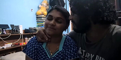 Indian Mallu Real Life Bhabhi Blowjob To Pussy Fucking