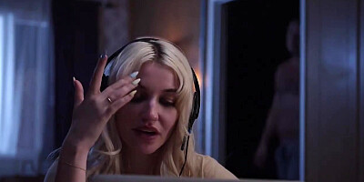 Skye Blue - Blondie Stepmommy Cheats On Her Husband