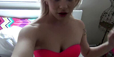 Easy-on-the-eyes Dahlia Sky at natural boobs trailer